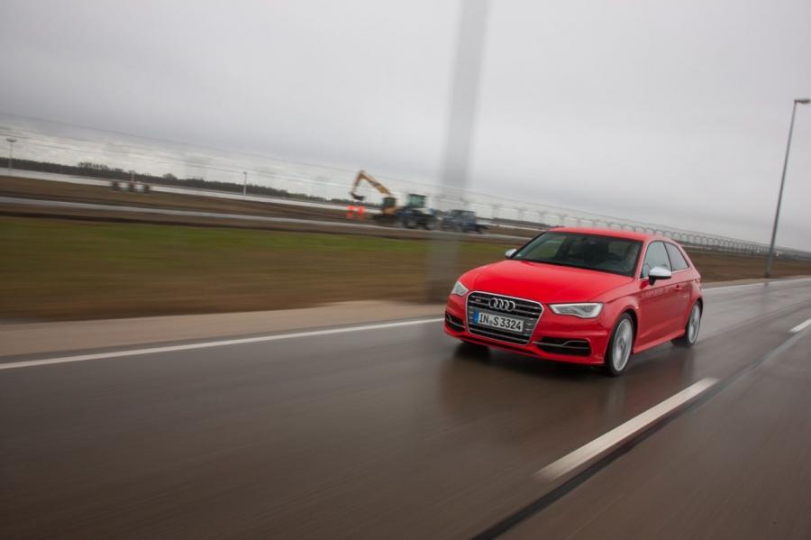  Audi S3 (8V) 2013 года  (WW) (фото 79 из 101)